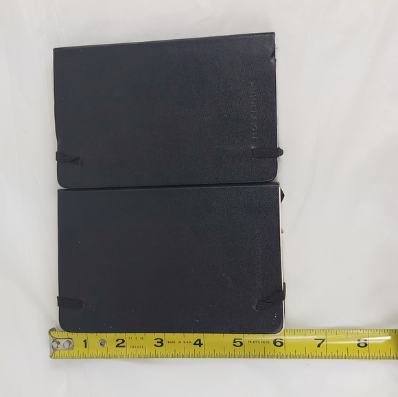- 2 Moleskine black leather Paris Chicago notebook - Picture 14 of 16